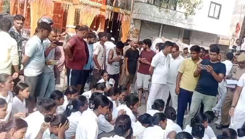 TRAINING; बाथरूम में कैमरे और बिजली गायब… रोते-चीखते ट्रेनी सेंटर से बाहर आईं 600 महिला सिपाही