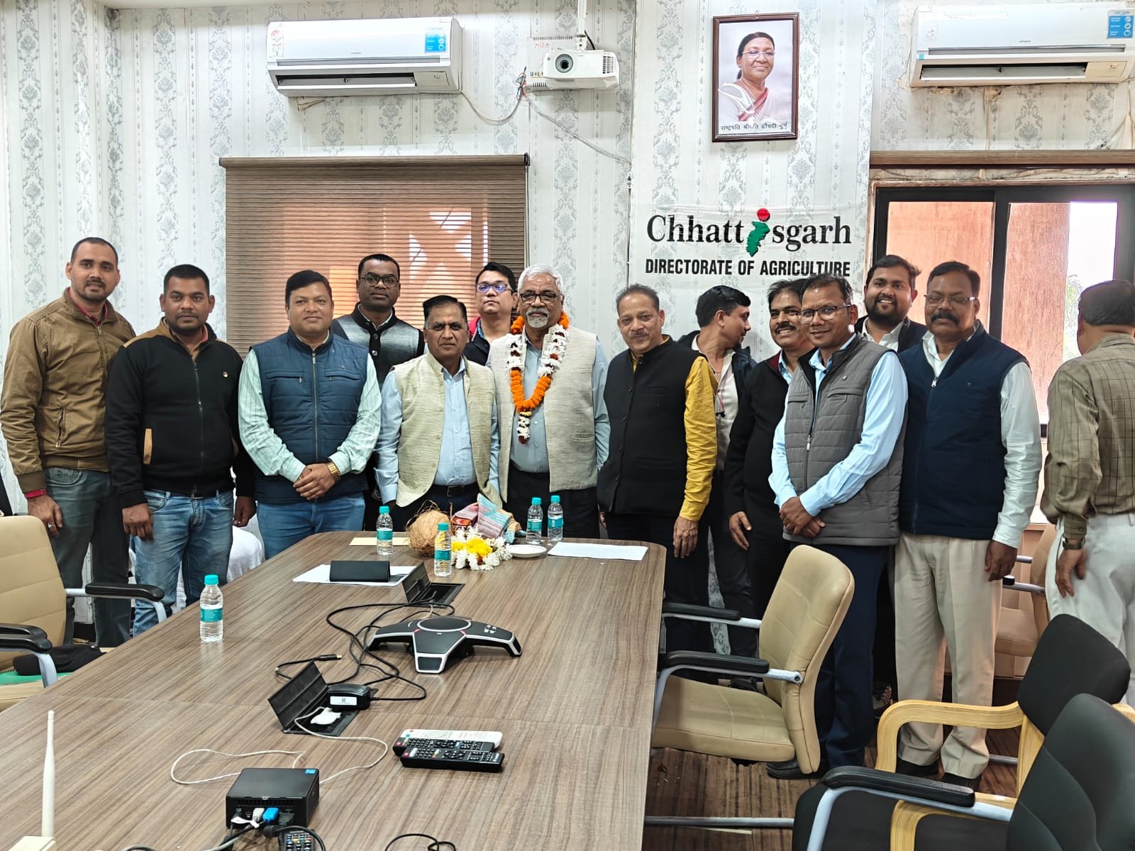 RETIRED; 36 वर्षो की सेवा के बाद कृषि विभाग के अपर संचालक आर के चंद्रवंशी सेवानिवृत