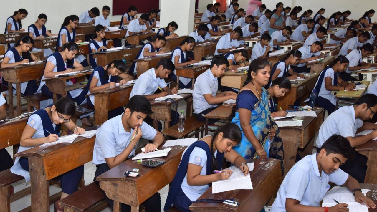 EXAM; बोर्ड परीक्षाएं प्रारंभ, नकल रोकने राज्य स्तरीय उड़नदस्ता टीम सक्रिय