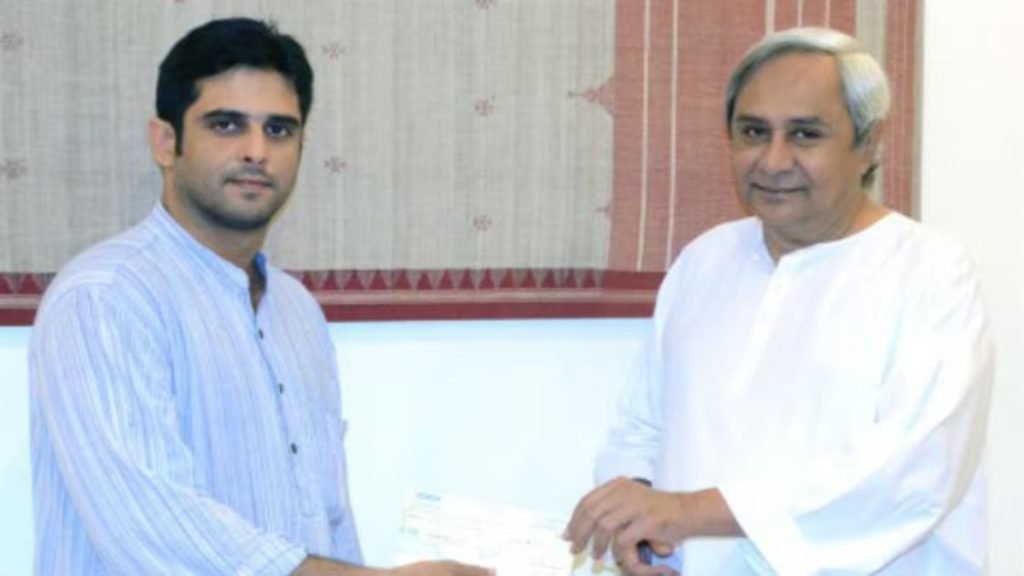 POLITICS; नवीन पटनायक के घर पहुंचे कलिकेश नारायण सिंहदेव, बीजद में हलचल तेज