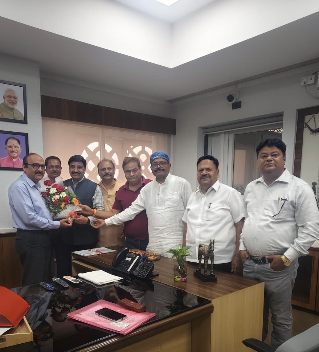 CS; फेडरेशन की 11 सूत्रीय मांगों पर मुख्य सचिव ने दिया निराकरण का आश्वासन, सीएस का किया सम्मान