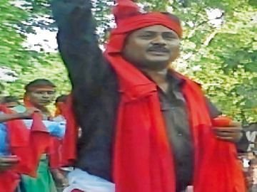 NAXALITE; नक्सल कमांडर चंद्रन्ना करेगा सरेंडर, 17 साथियों के साथ मुख्यधारा में लौटने की तैयारी