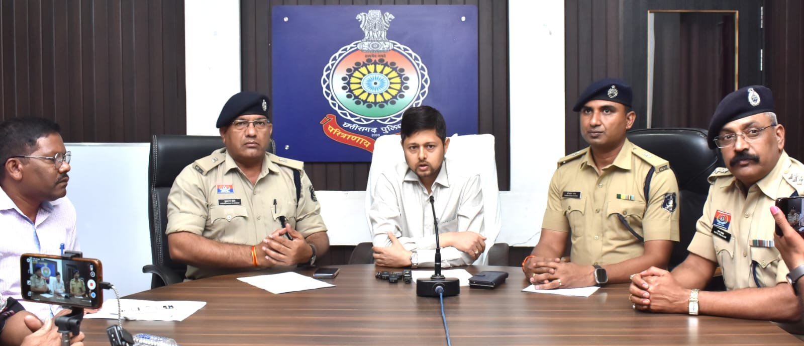 ACTION; 8 करोड़ रुपए मूल्य के अफीम के पौधे जब्त,5 एकड़ 62 डिसमिल में अवैध अफीम की खेती का भंडाफोड़