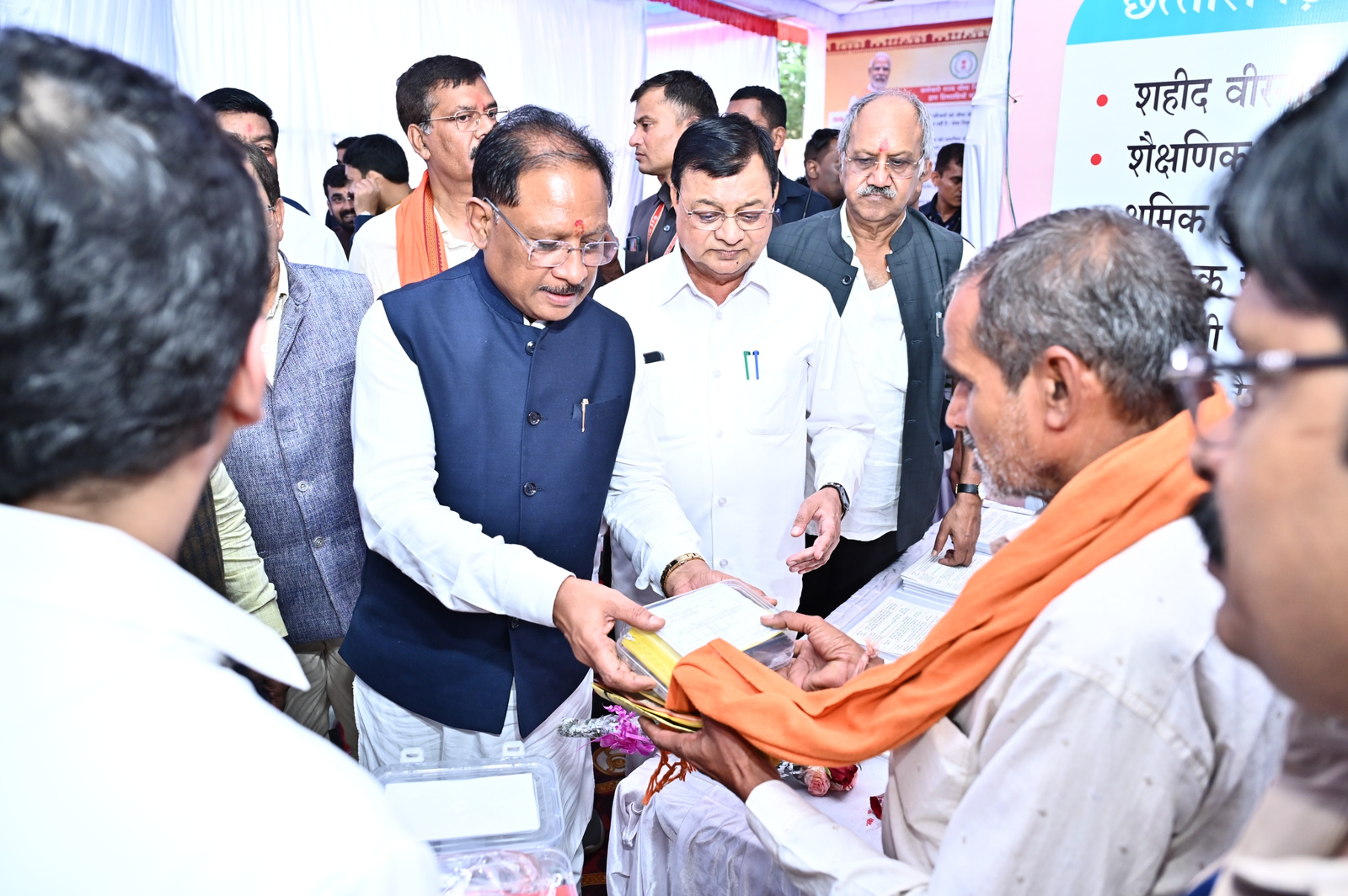 CONFERENCE; श्रमिक महासम्मेलन में कुर्सी और नाश्ते पर मनमाने खर्च,श्रम विभाग ने बताया निराधार, कार्यक्रम स्थल में अंतिम समय में बदलाव संभव नहीं