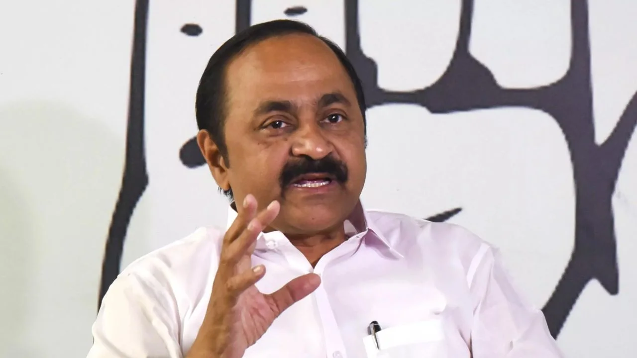 POLITICS; केसी वेणुगोपाल के साथ हो गया खेला, वीडी सतीशन होंगे केरलम के अगले सीएम