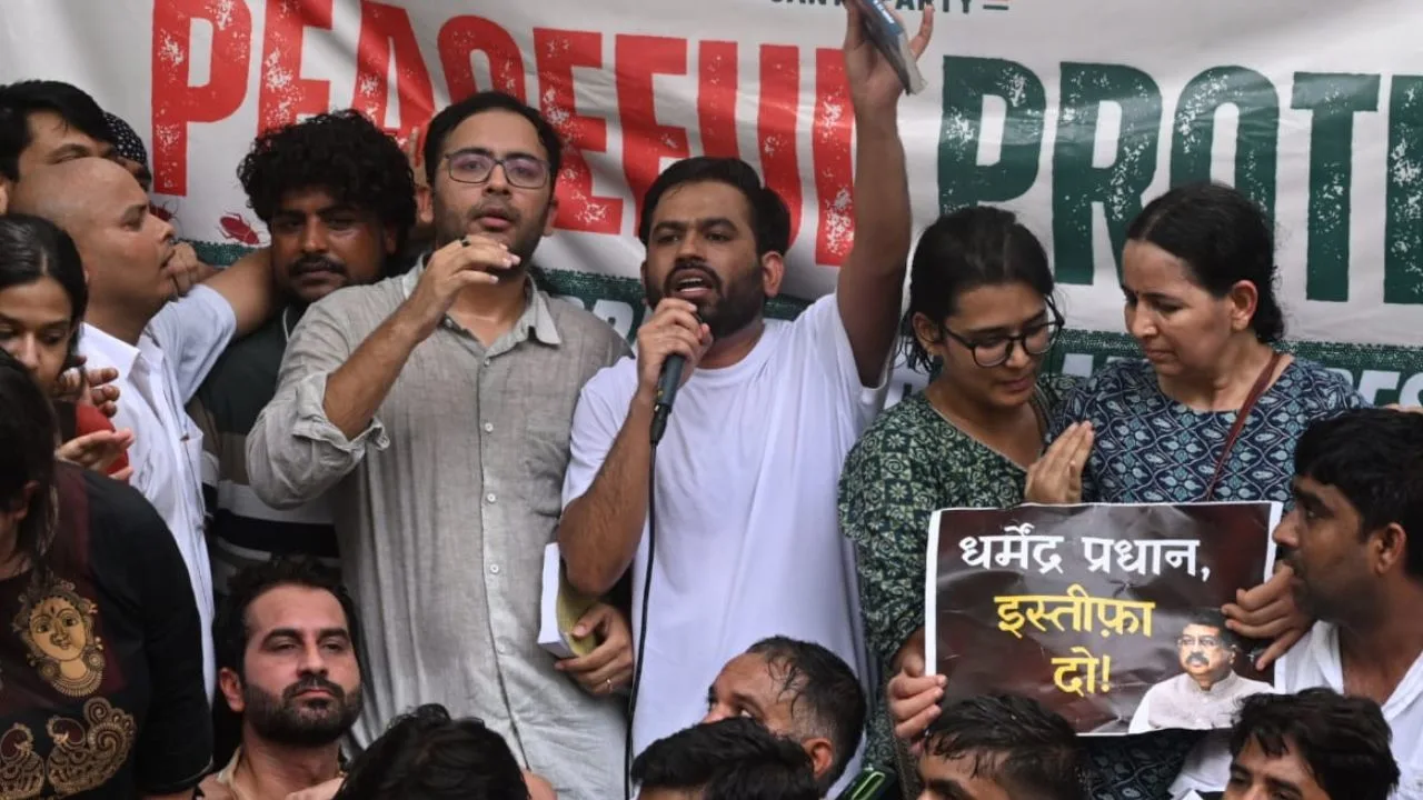 NEET PAPER;‘श‍िक्षा मंत्री ने इस्तीफा नहीं दिया तो…’, CJP के फाउंडर अभिजीत दीपके ने सरकार को दिया अल्टीमेटम