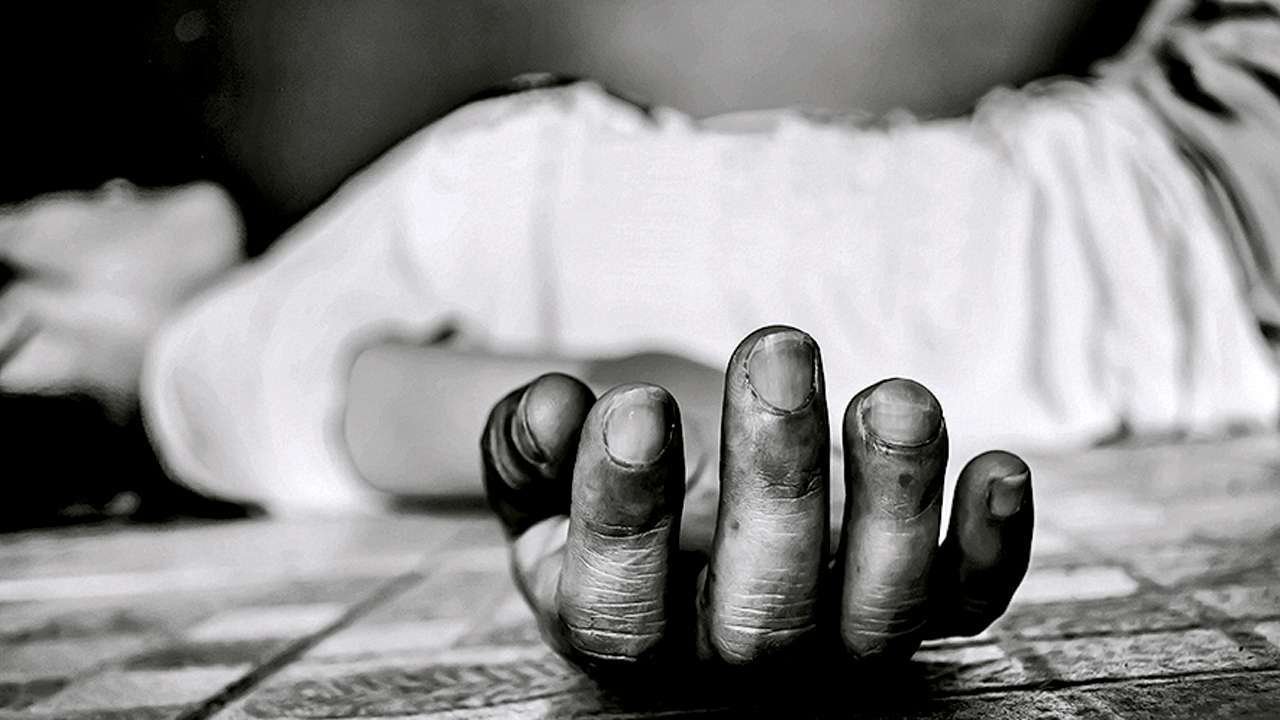 SUICIDE;घरेलू कलह में उजड़ा परिवार, पत्नी रूठकर गई मायके तो आहत पति ने दो बच्चों के साथ जहर खाकर दी जान…