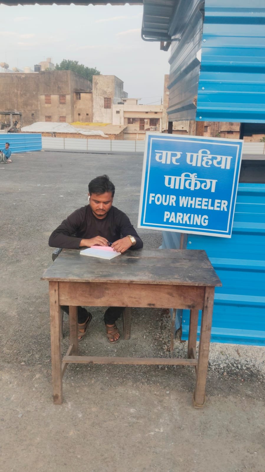 RAILWAY; रायपुर स्टेशन पर फोर व्हीलर पार्किंग का स्थान परिवर्तित, एक्सप्रेस वे के नजदीक बना नया पार्किंग