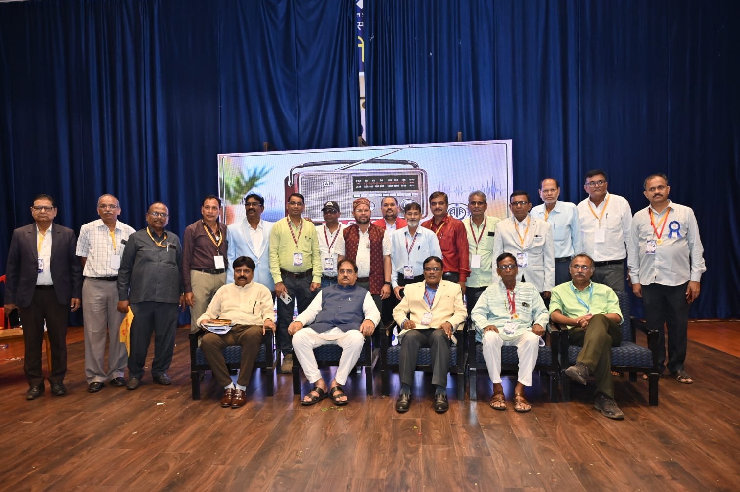 RADIO; अशोक बजाज बोले- नई पीढ़ी को फूहड़ गानों के दुष्प्रभाव से बचाना हमारा दायित्व