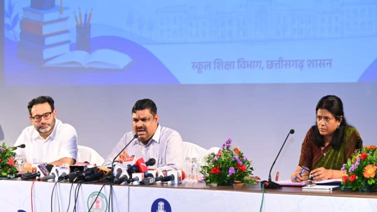 EDUCATION; मंत्री गजेंद्र यादव बोले-453 स्कूलों में युक्तियुक्तकरण से दूर हुई शिक्षकों की कमी