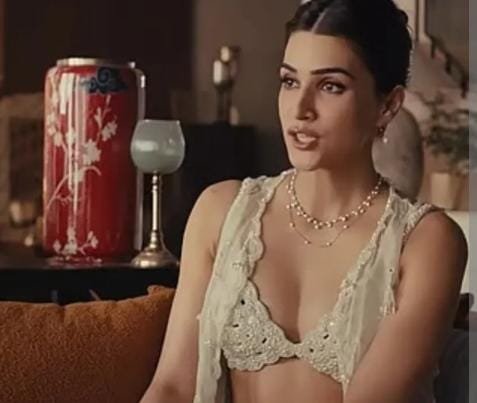 FASHION; पर्व और परिधान…………..