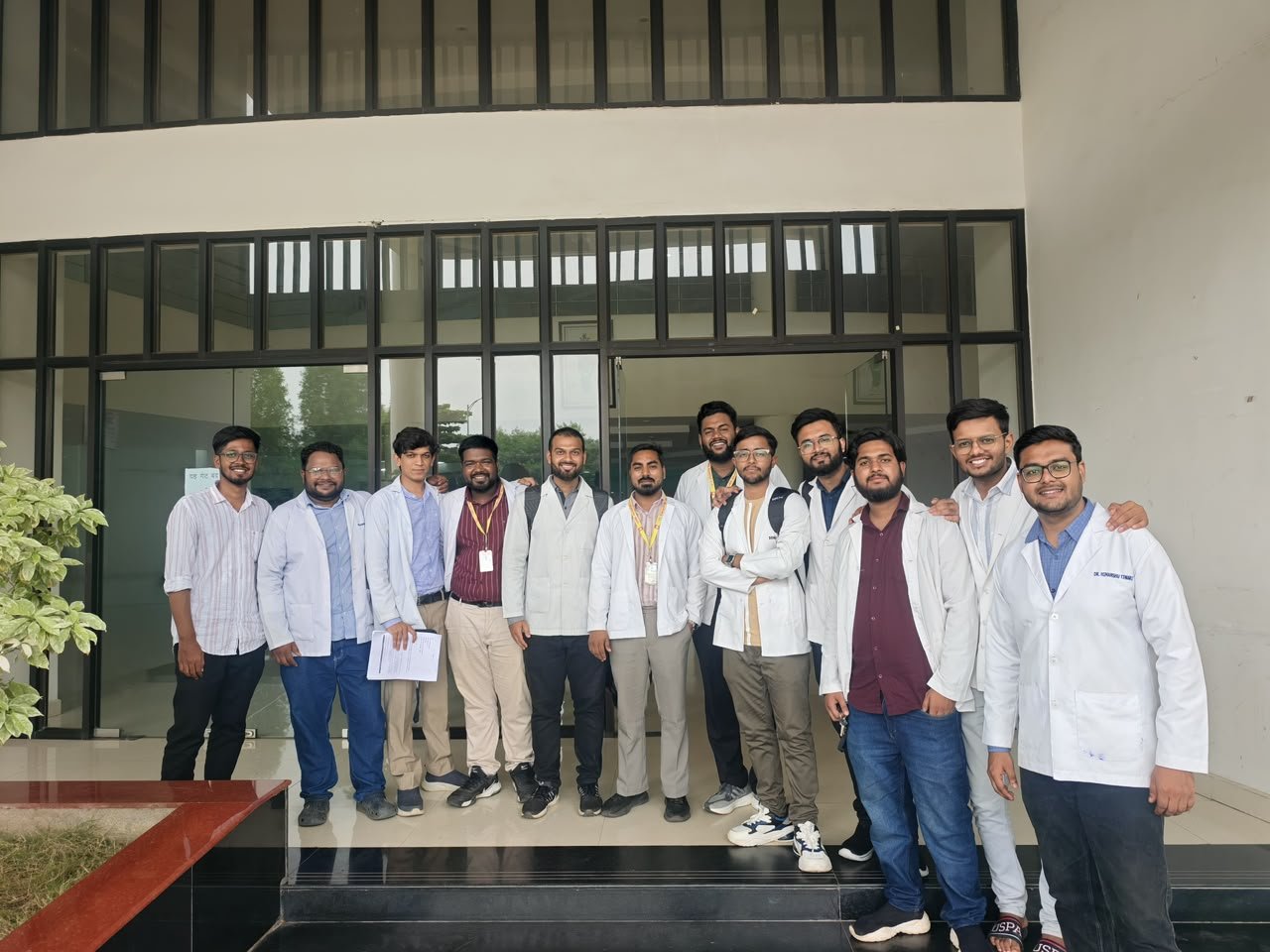 ME; इंटर्न्स की समस्याओं पर चिकित्सा शिक्षा विभाग की बैठक में स्टाइपेंड बढ़ाने की माँग पर विचार का आश्वासन