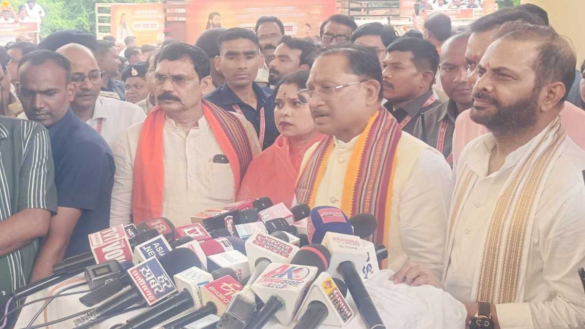 POLITICS; माघ पूर्णिमा पर रहेगी सरकारी छुट्टी, सीएम साय का ऐलान-संत रविदास के नाम पर दिया जाएगा राज्य अलंकरण पुरस्कार