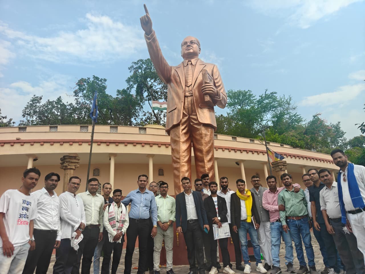 GEN-Z; संवैधानिक आरक्षण बचाओ रैली निकली,राज्यपाल के नाम 20 सूत्रीय ज्ञापन सौंपा गया