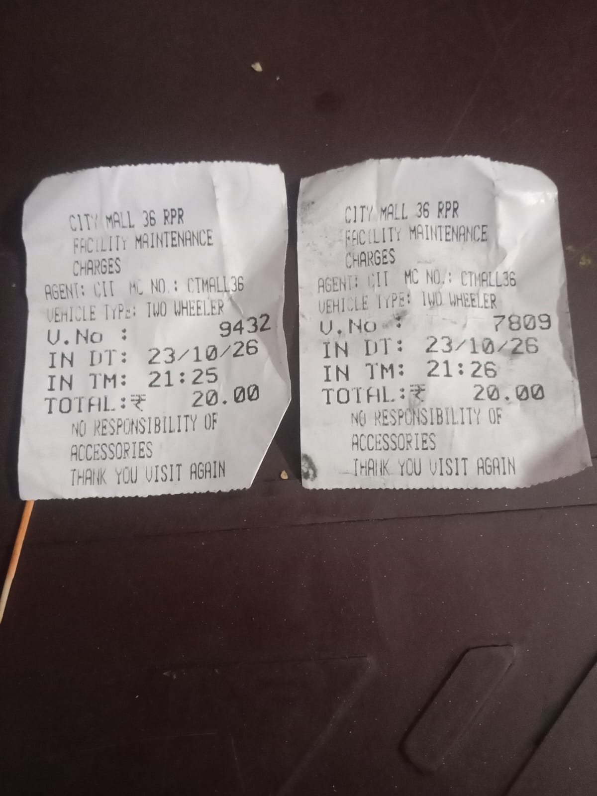 PARKING; शापिंग माल में पार्किंग वसूली का नया तरीका फैसिलिटी चार्ज…… कोई जवाबदेही भी नहीं